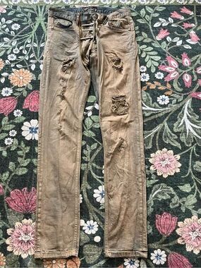 🖤 Subversive "Nuts & Bolts" Distressed Jeans 🖤